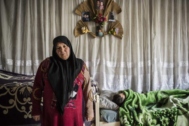 Eşi ve 3 çocuğu kurşuna dizilen Suriyeli Fatma'nın yaşam mücadelesi
