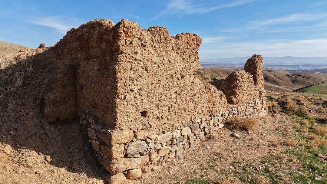 Haritadan silindi! Muhtar bile 5 yıl tek başına yaşadı sonra terk etti...  9