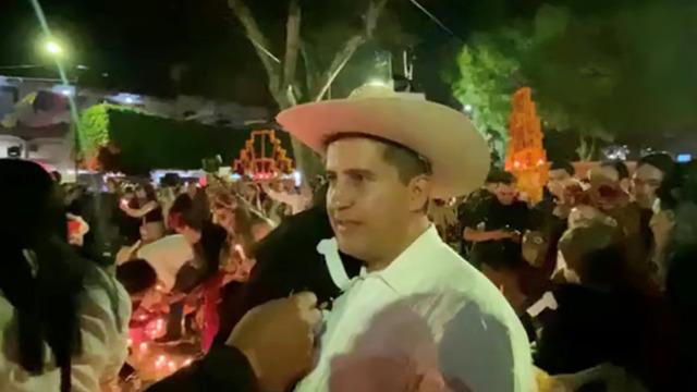 Ölüler Günü kutlamasında kanlı kartel saldırısı: Belediye Başkanı hayatını kaybetti! 