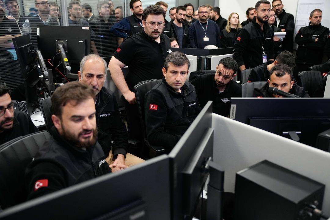 Nefes kesen uzay görevi böyle başladı! Selçuk Bayraktar ve ekibi anbean takip etti: Fergani FGN-100-d2 yörüngede 9