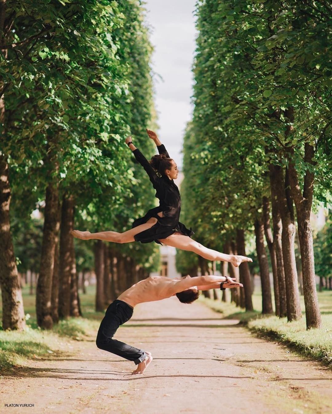 Rus fotoğraf&ccedil;ının b&uuml;y&uuml;l&uuml; d&uuml;nyası