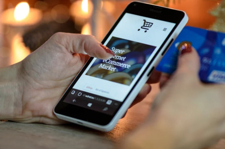 Bir gün boyunca internette takılmaya ne kadar vakit ayırırsın? 