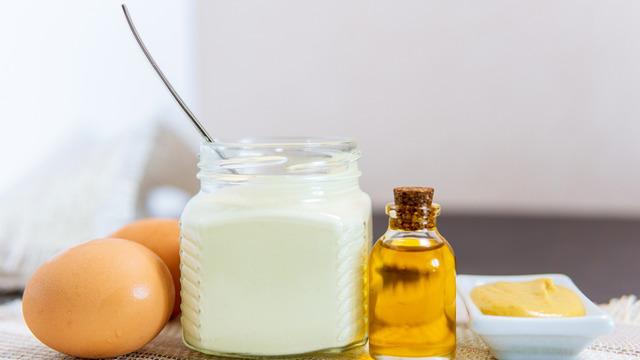 Saç mayonezi nedir, nasıl kullanılır? Saç mayonezi saçta ne kadar kalmalı? Saç mayonezi faydaları