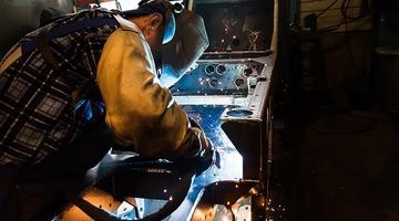 Avro Bölgesi'nde imalat sanayi PMI ekimde arttı