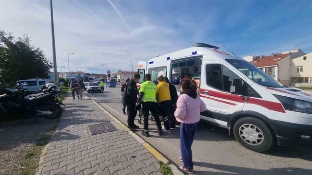 Sinop’ta motosiklet devrildi: 1 yaralı 1