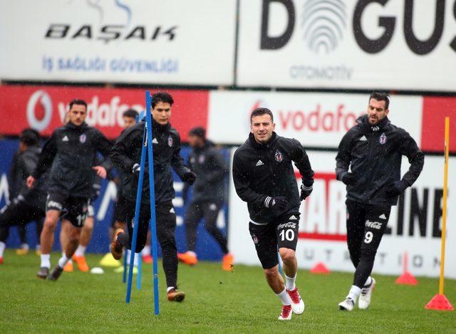 Başkan Fikret Orman, Beşiktaş'ın Gençlerbirliği maçı hazırlıklarını takip etti