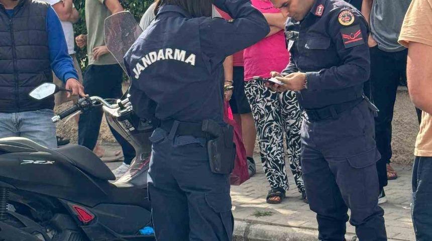 Alanya’da boşanma aşamasındaki eşini sokakta yaraladı