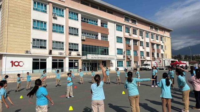 Çocuklar hem eğleniyor, hem sporu seviyor 2