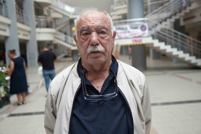 48 yıldır babasından ve kız kardeşinden aldığı böbreklerle yaşıyor 1