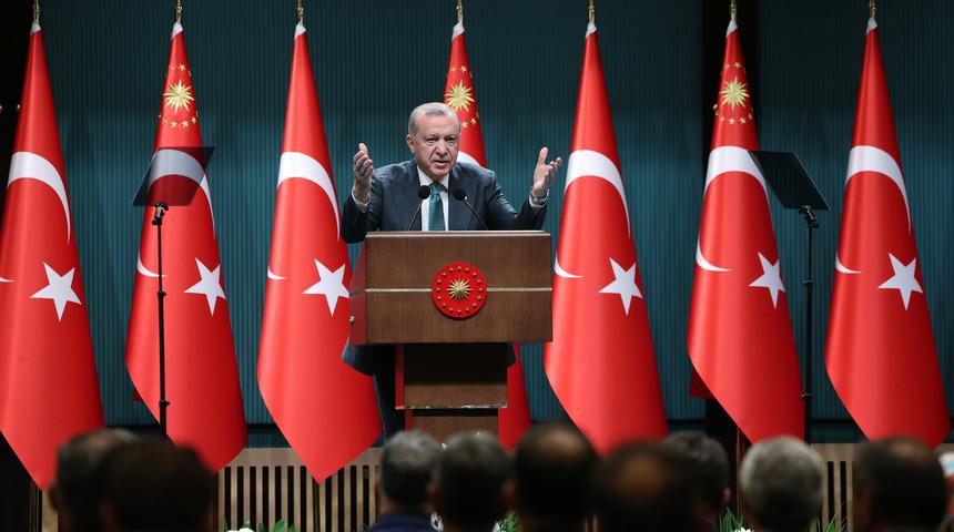 Cumhurbaşkanı Erdoğan'dan Özgür Özel'e tepki: "Bir şans tanımıştık, selefinin kötü geleneğini devam ettirdi"