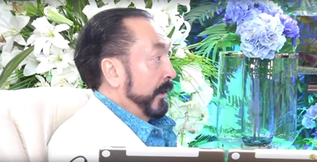 Kedicikler yasaklanınca Adnan Oktar aslanlarına kaldı