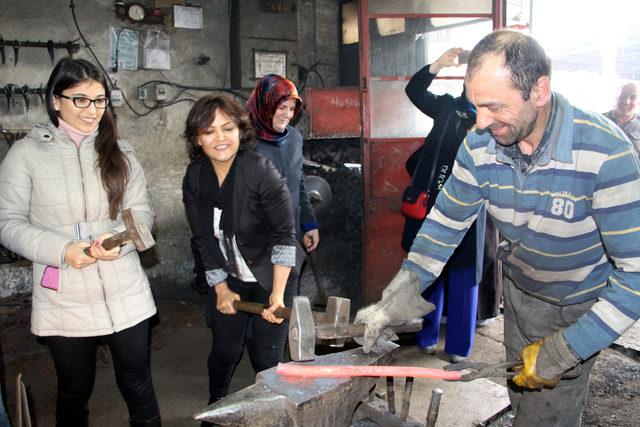 Tokatlı kadınlar, sıcak demir dövdü