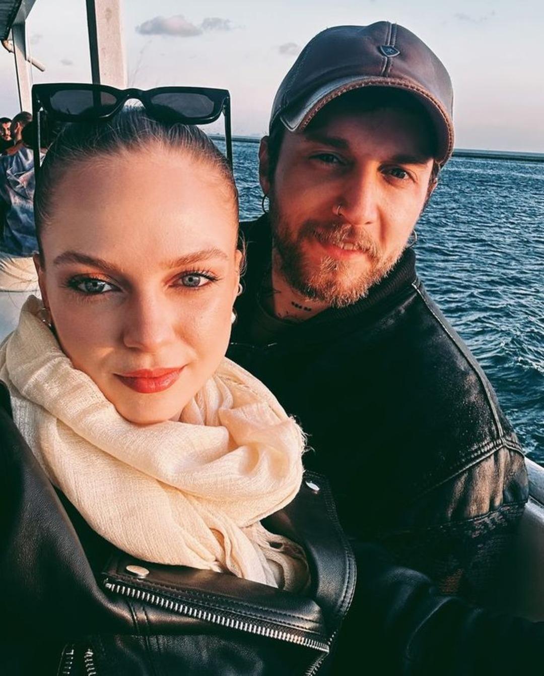 3832407_b2ce7bb8eb995b35ea7ff056ca0613b9