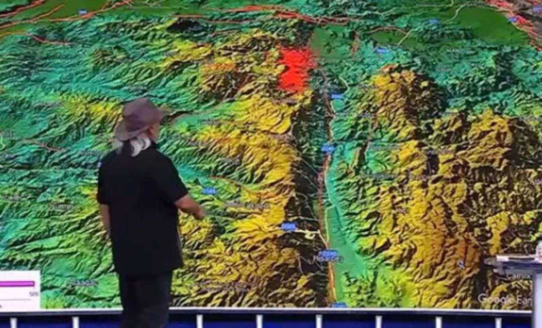 Balıkesir deki son depremler uzmanları da şaşırttı! Üşümezsoy dan yeni deprem uyarısı: Yerini ve büyüklüğünü bile açıkladı 1