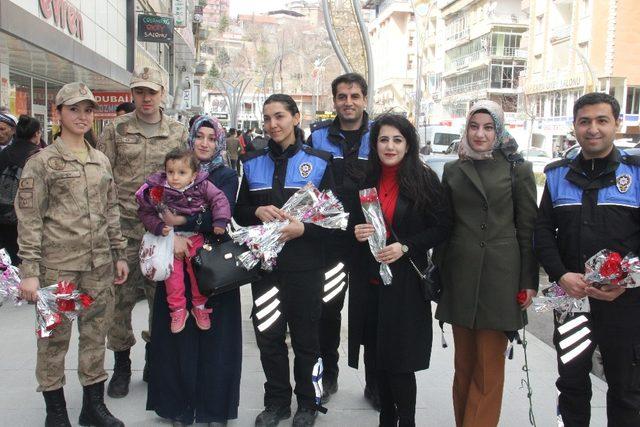 Hakkari’de 8 Mart Dünya Kadınlar Günü etkinliği