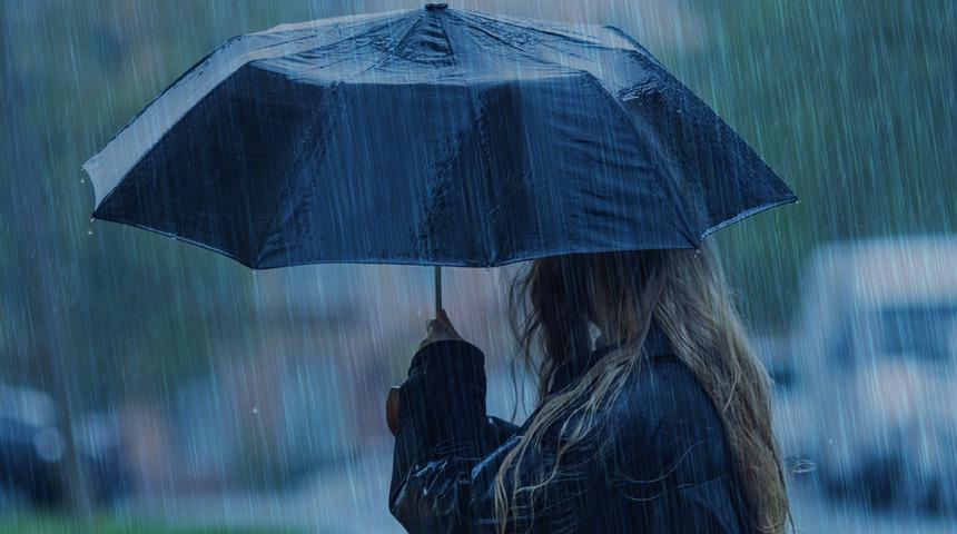 Dikkat! Meteoroloji'den 23 il i&ccedil;in sağanak uyarısı: Aralarında İstanbul da var!