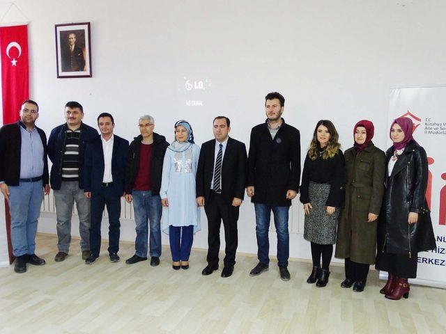 Üniversite öğrencilerine ’Kadın, Aile ve Toplum’ konulu semineri