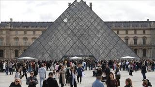 Dünya bu olayı konuşmuştu! Louvre Müzesi'ndeki soygunu DNA çözdü! 