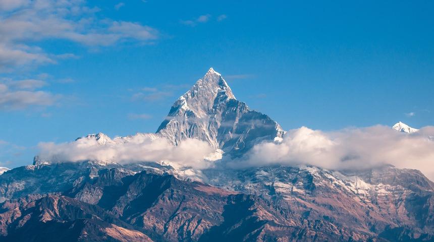 Nepal'de çığ düşmesi sonucu 7 kişi hayatını kaybetti