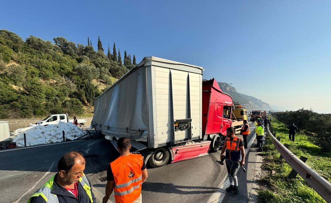 Anadolu Otoyolu nda zincirleme trafik kazası! Ankara istikameti ulaşıma kapandı 4