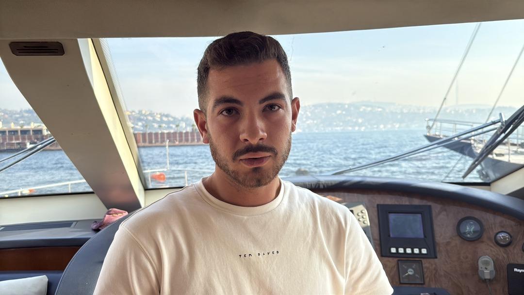 İstanbul Boğazı nda can savaşı: Çırpıntıyı gören turist atladı! Yaşlı kadının o anları... 3