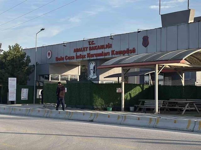 Cezaevinde babasının hastanelik ettiği 4 yaşındaki kızdan sevindirici haber