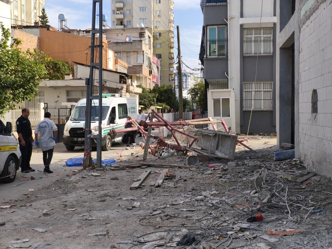 1200xauto Adana'da korkunç olay: İnşaat işçileri metrelerce yükseklikten yere çakıldı!