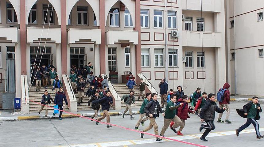 MEB&rsquo;den İstanbul&rsquo;daki okullarda deprem denetimi: 510 okul binası incelendi