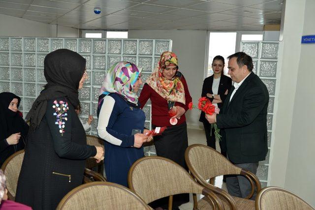 Ferhat Mergan’dan geleneksel gün hediyesi