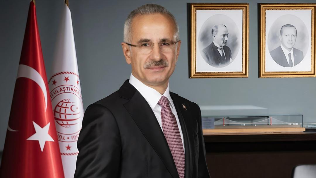 Bakan Uraloğlu duyurdu! Motokuryeler için son 11 gün... Yetki belgesi ücreti 17 bin 252 TL ye yükselecek 2