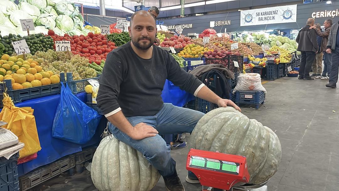 Satmamız için bize verdi, çok şaşırdım  Gören dönüp tekrar baktı 3