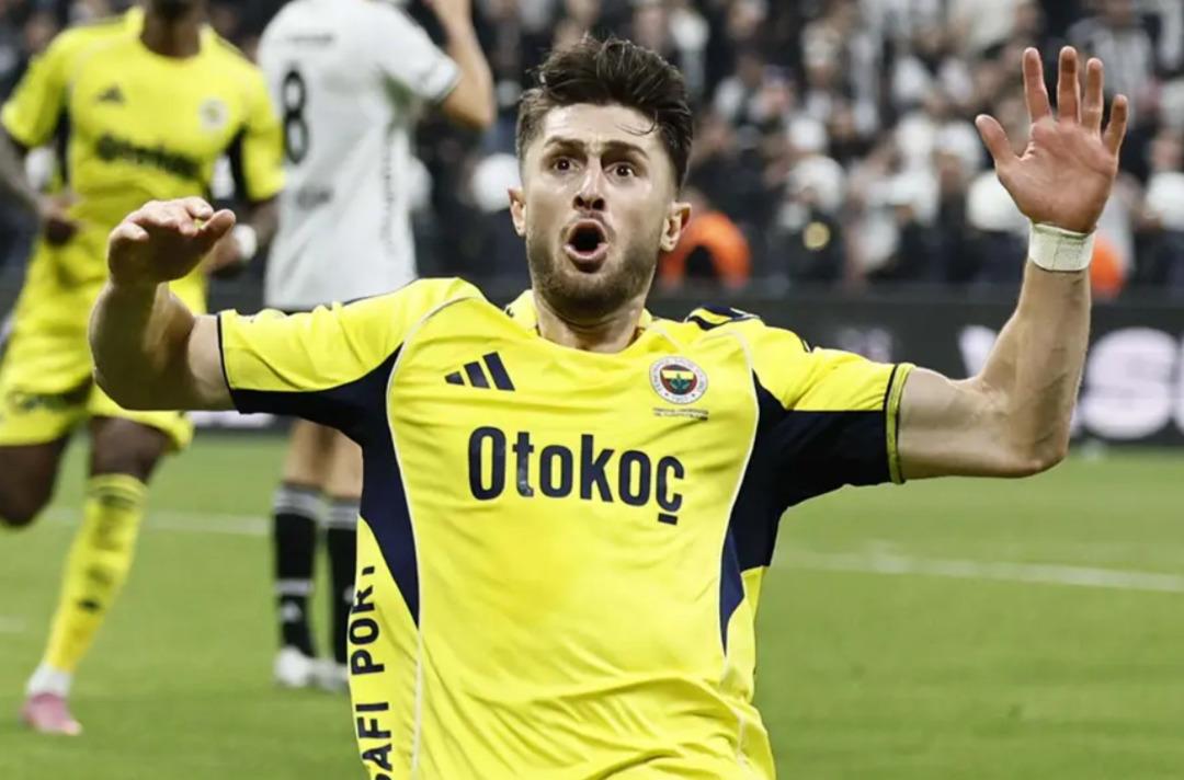 Fenerbahçe de derbi sonrası olanlar oldu! Canlı izlediler hayran kaldılar... Her an teklif gelebilir! 2