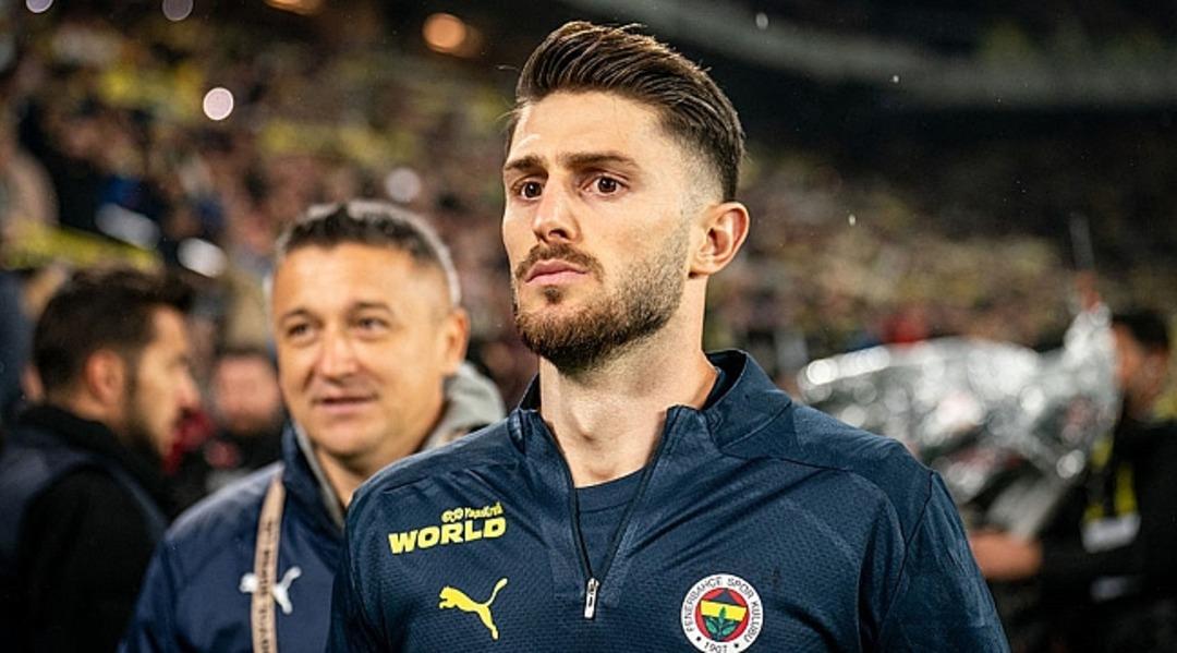 Fenerbahçe de derbi sonrası olanlar oldu! Canlı izlediler hayran kaldılar... Her an teklif gelebilir! 4