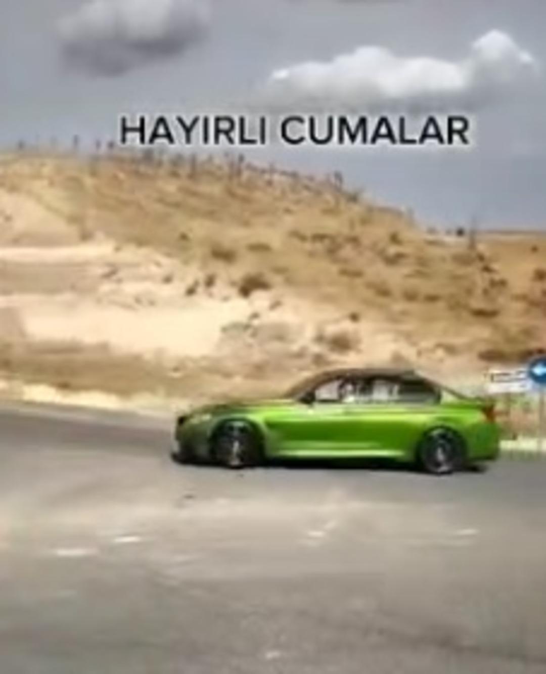 Takke takıp, cübbe giyip otomobille drift attı! O görüntüler sosyal medyada gündem oldu 3