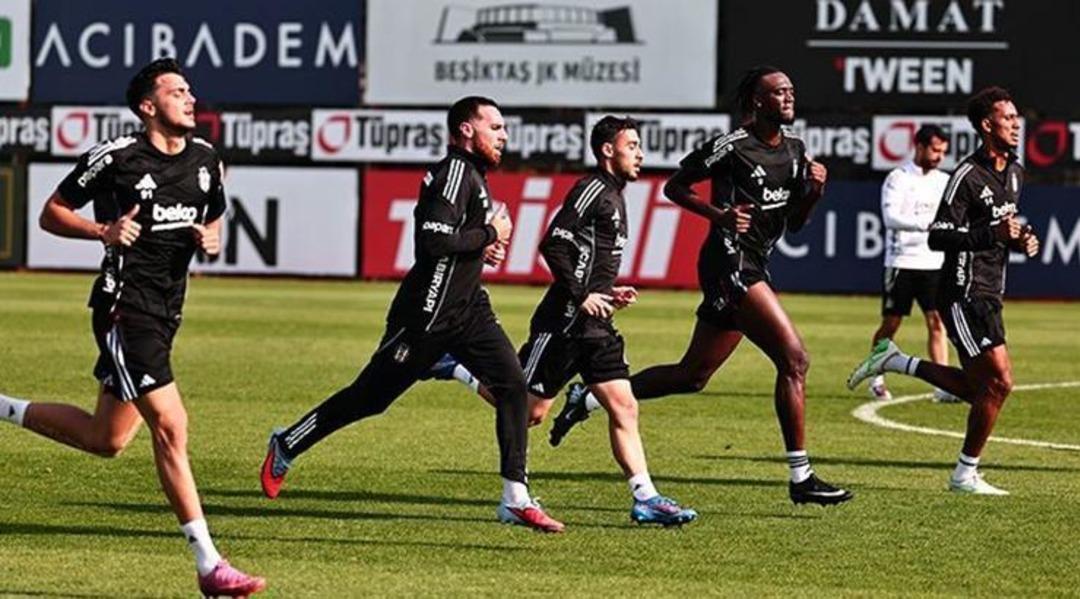 Beşiktaş ta üst üste sakatlıklar! 5 isim idmana çıkmadı, kulüpten açıklama geldi 1