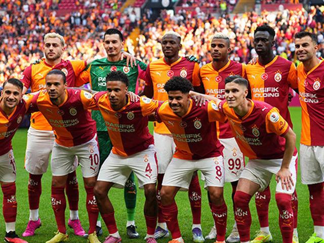 Galatasaray'da Şampiyonlar Ligi'nde oynanacak Ajax maçı öncesi kadro duyuruldu! Yunus Akgün'den kötü haber geldi...