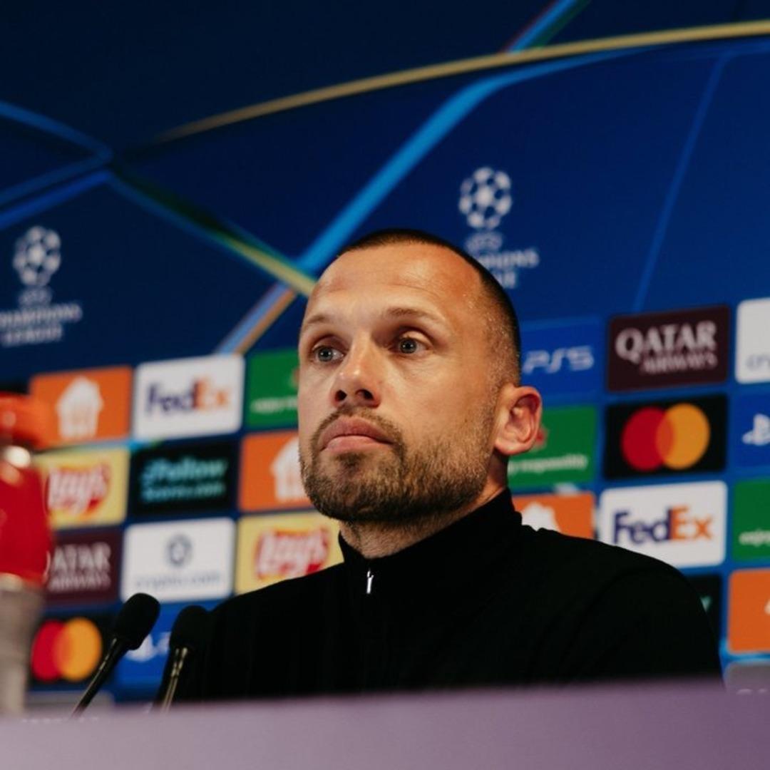 Ajax teknik direktörü John Heitinga dan Galatasaray maçı öncesi açıklama geldi!   Kasper Dolberg ve Steven Berghuis yarın yok   1