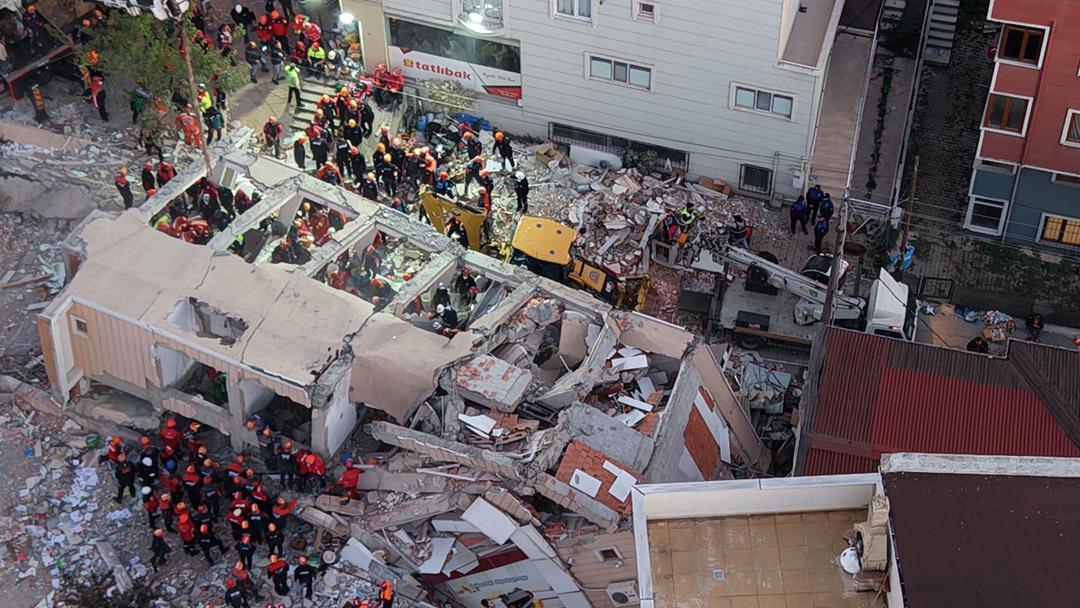 Gebze deki faciada tüm ailesini kaybetmişti! Dilara Bilir e acı haber verildi 1
