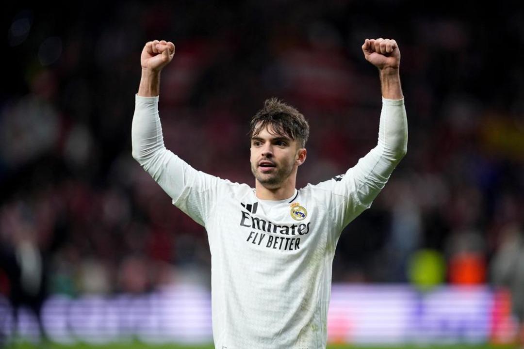 Real Madrid de Arda Güler den flaş hareket iddiası! Takım arkadaşını Liverpool maçı öncesi şikayet etti! Xabi Alonso nun başı dertte... 3