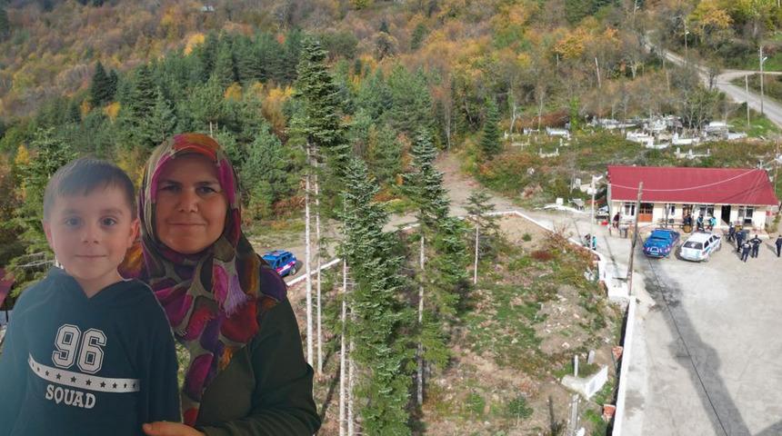 Oğluyla birlikte kaybolan kadının telefon sinyalinin alındığı bölgede arama çalışmaları sürüyor