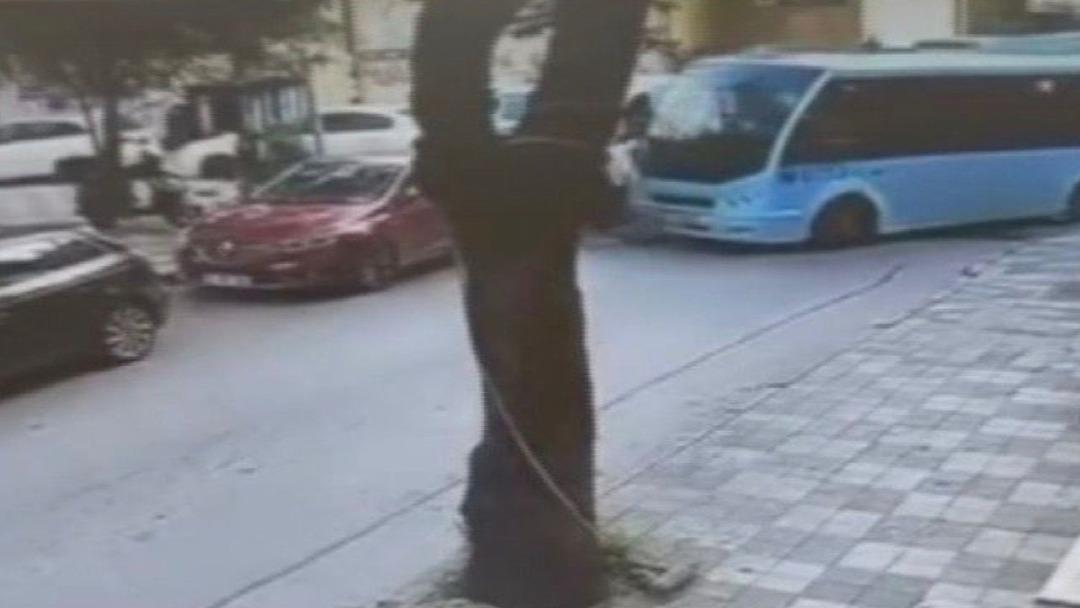 Maltepe de 9 gün arayla aynı kaza; minibüs yayaya çarptı 1