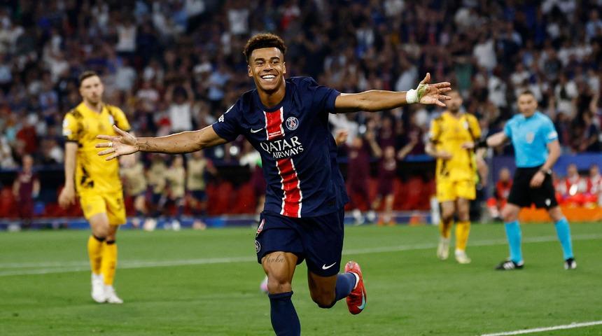 PSG’nin genç oyuncusu Desire Doue, 2025 Golden Boy ödülünü kazandı!