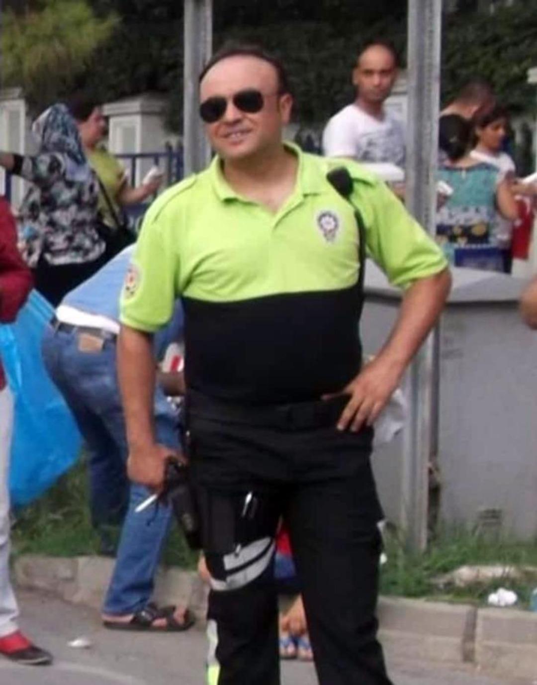 Polis memuru kalbine yenik düştü 1
