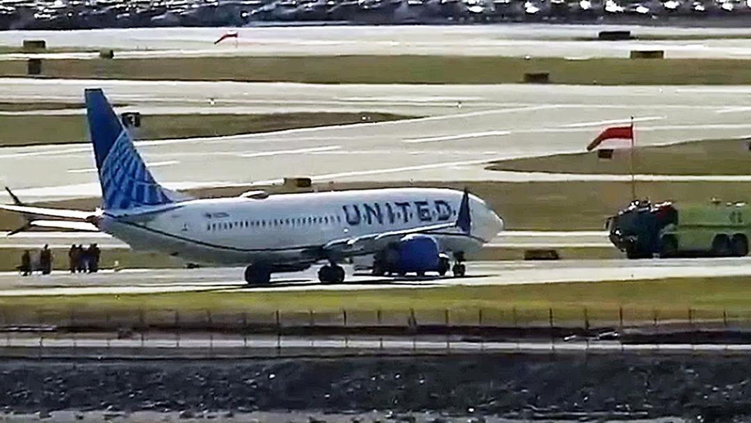 ABD de bir yolcu uçağına bomba ihbarı yapıldı, uçuşlar bir süre durduruldu 2