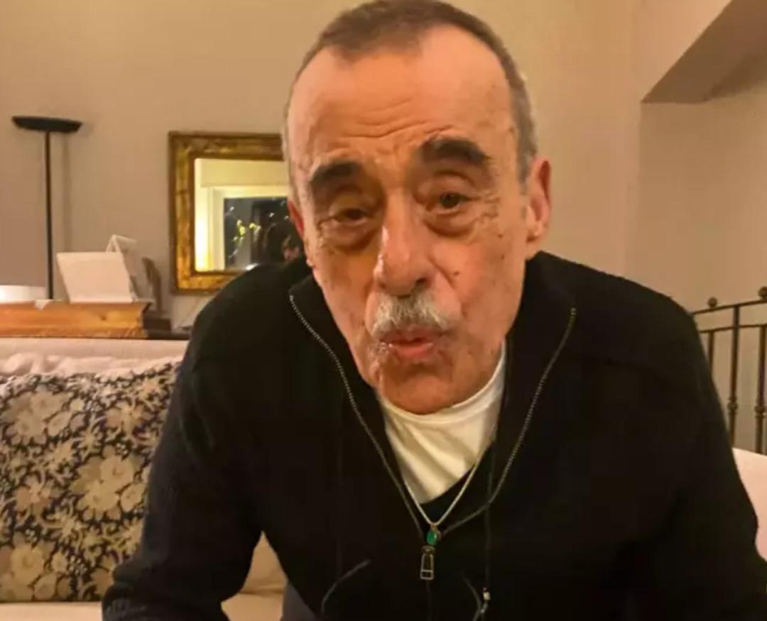 Şevket Altuğ, Ahmet Gülhan ın cenazesinde ortaya çıktı! Son hali dikkat çekti 2