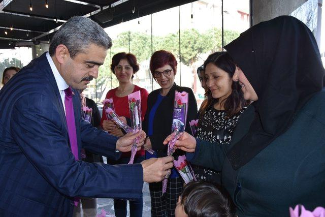 Başkan Alıcık; “Dünyada iyiliğin ve güzelliğin mimarı kadınlardır”