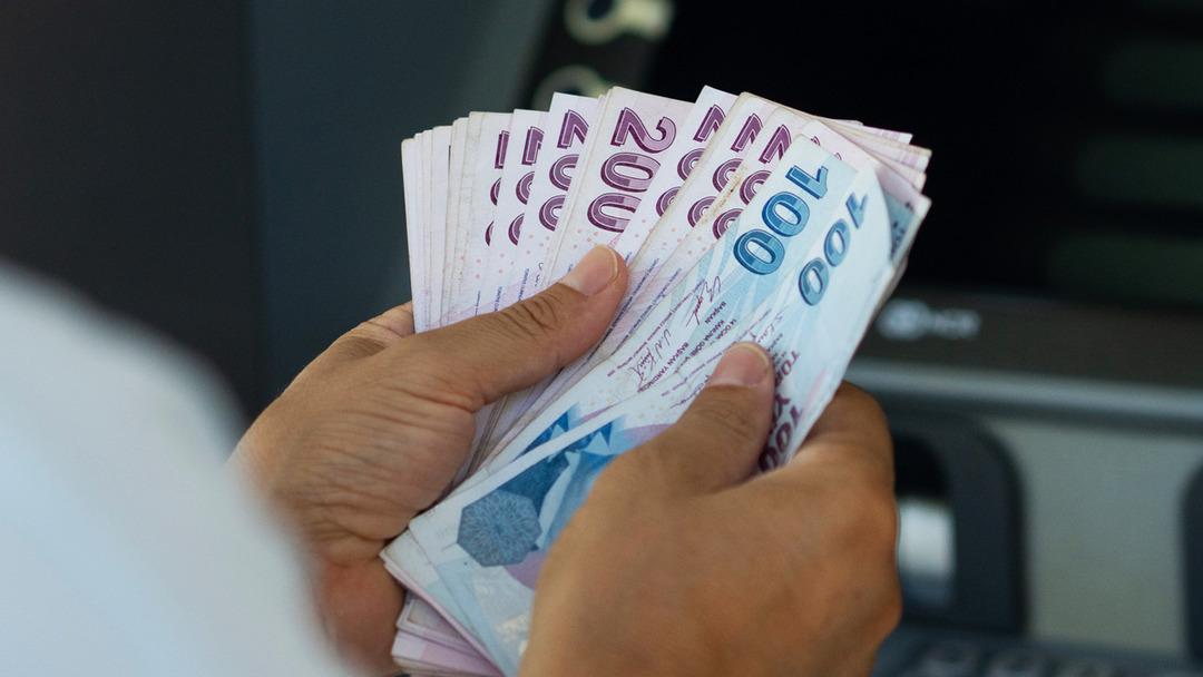 'Asgari &uuml;cretin ka&ccedil; TL olacağını s&ouml;yleyebiliyor musunuz' Canlı yayında 'Ben s&ouml;ylerim' &ccedil;ıkışı Rakam verdi