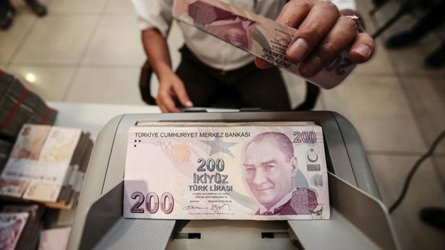 Bakan Göktaş duyurdu! Hesaplara yatırılmaya başlandı, yaşlı aylığı ve engelli aylığı...