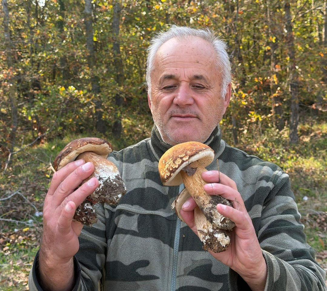  Saatlerce dolaşıp bulamıyorlar  500 TL oldu, gramla satılıyor  1 kiloyu bulan öpüp başına koyuyor  1