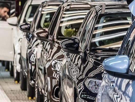 Otomobil satışlarında tarihi rekor! Elektrikli otomobillerde...